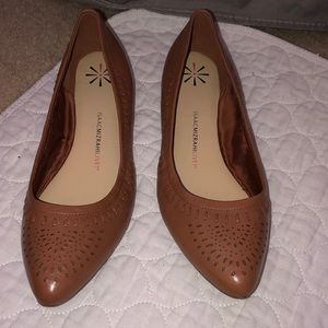 tan/brown flats